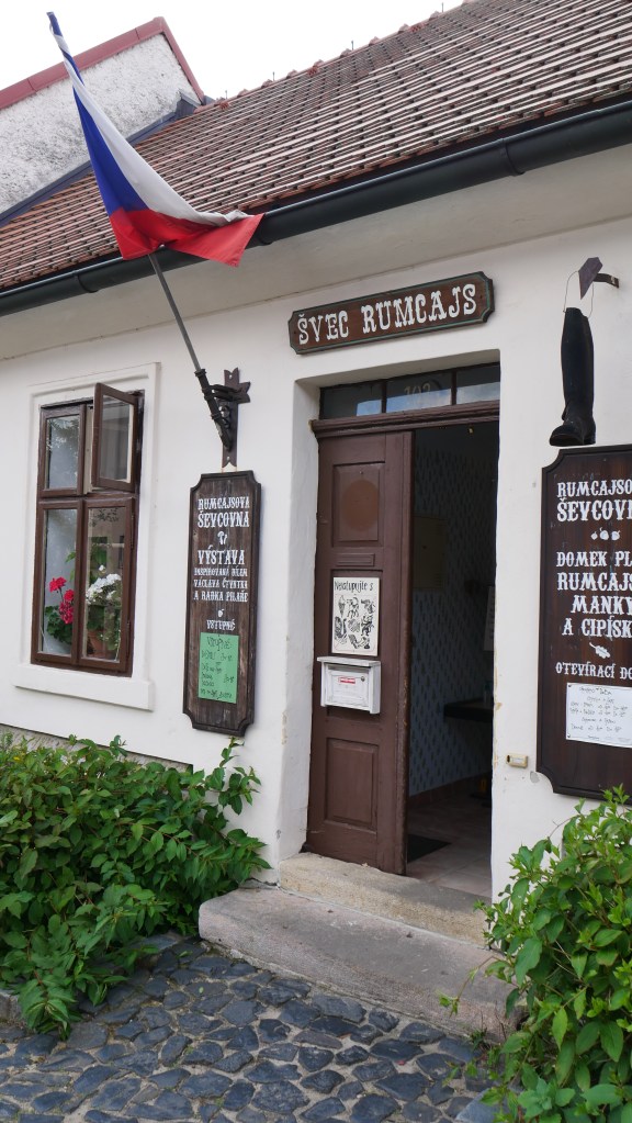 Jiczyn - Dom rumcajsa