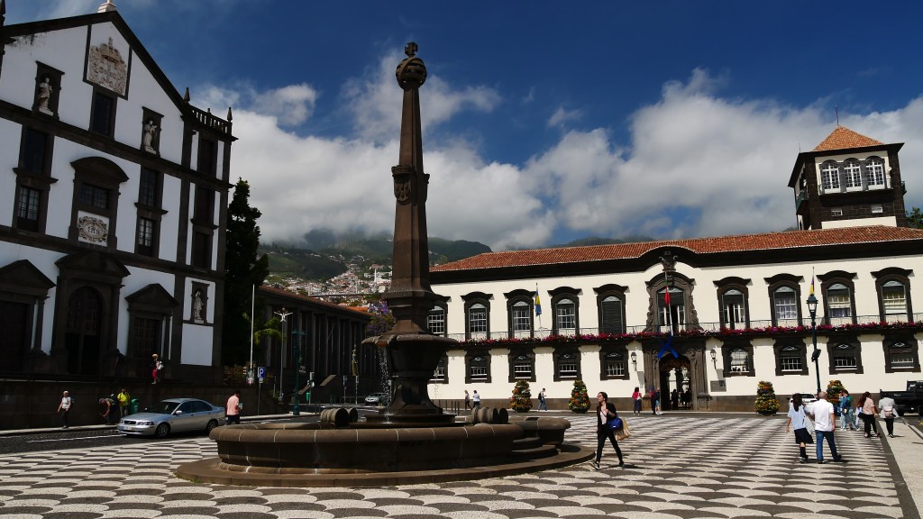 Madera - centralny plac Funchal.