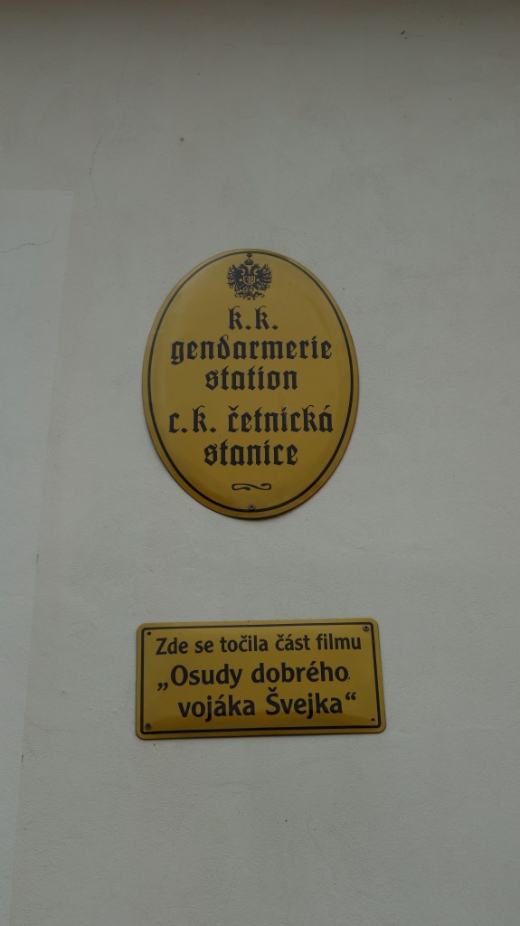 Putim - tablica na filmowym posterunku