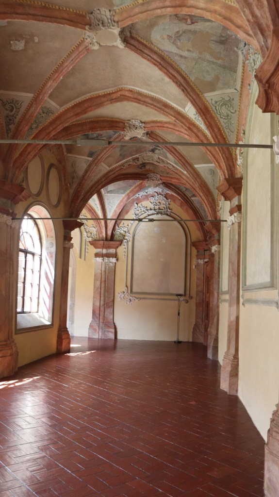 Zlata Koruna - wirydarz