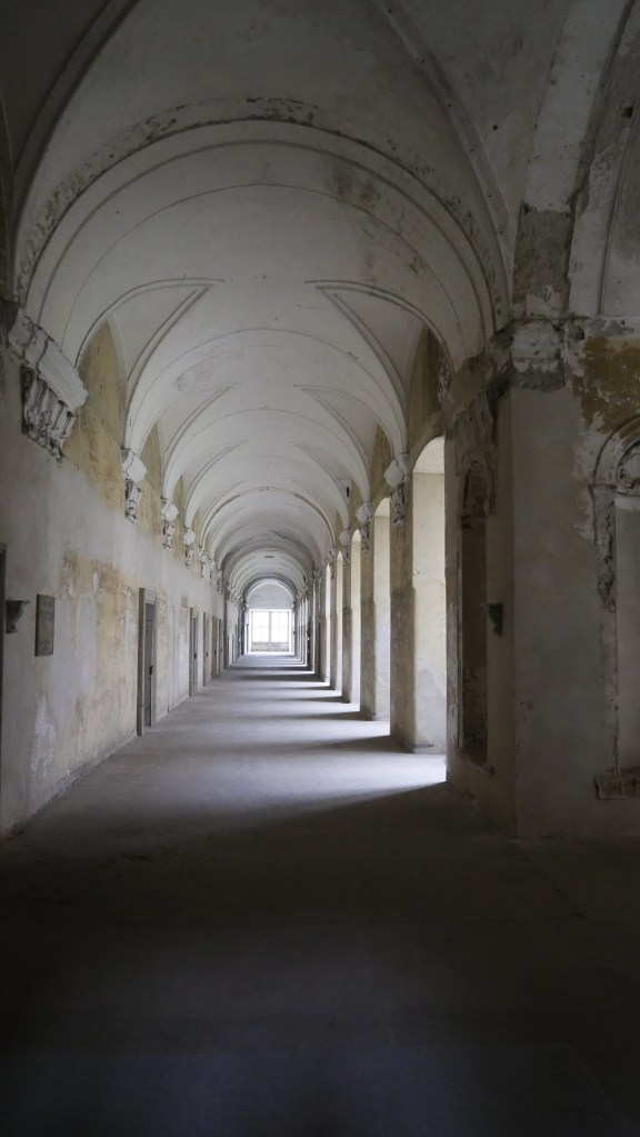 Lubiąż - pocysterski klasztor 