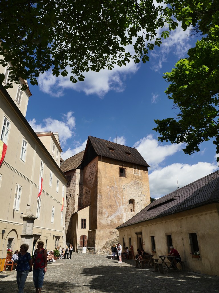 Becov nad Teplou -  zamek